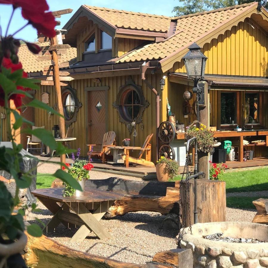 Baeverli Hills Lidkoping Exterior photo